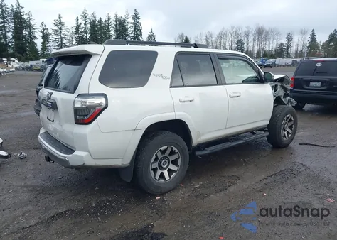 2020 Toyota 4Runner Trd Off Road Premium from USA, damaged, VIN JTEBU5JRXL5738110